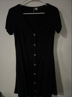 H&M Black V‑Neck Button‑Front Mini Dress